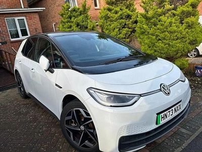 White Used 2023 VW ID.3 Pro Hatchback | £21,940 (Expensive)