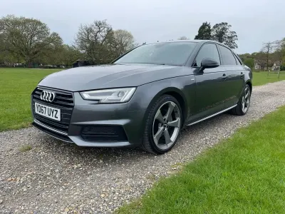 Begagnad Audi A4 Black Edition 150 HK (110 kW) 2017 Grå Sedan