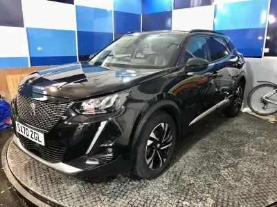 Used Peugeot 2008 Allure 100 HP (73 kW) 2020 Black SUV