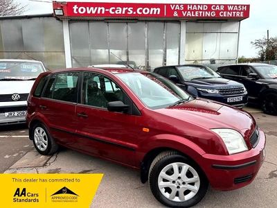 Used Ford Fusion 2003 Red Hatchback