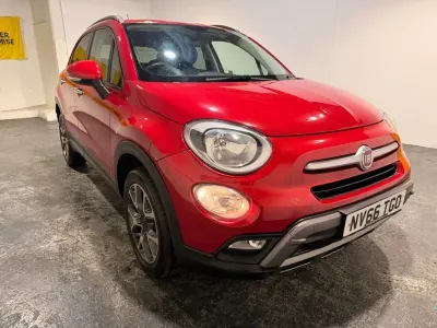 Usado Fiat 500X Cross 140 HP (102 kW) 2017 Vermelho SUV