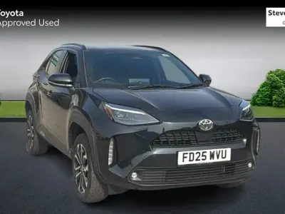 Used Toyota Yaris Cross Design 116 HP (85 kW) 2025 Black SUV