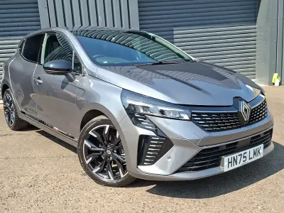 Used Renault Clio Techno 90 HP (66 kW) 2025 Grey Hatchback