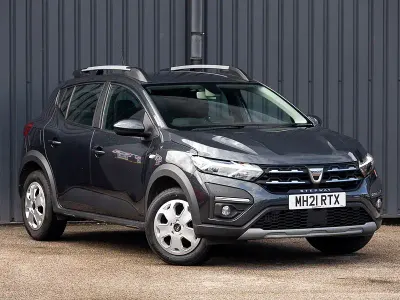 Begagnad Dacia Sandero Comfort 91 HK (66 kW) 2021 Grå Halvkombi