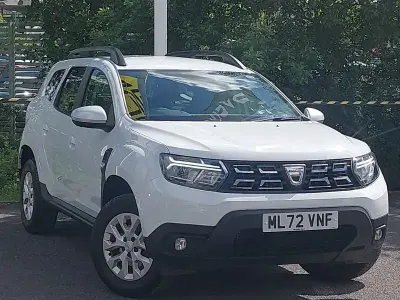 Used Dacia Duster Comfort 90 HP (66 kW) 2022 White SUV