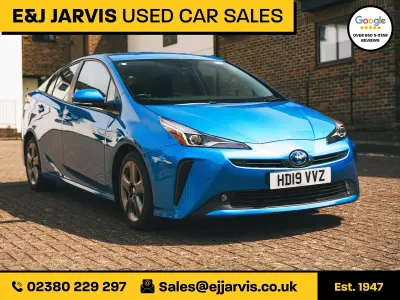 Used Toyota Prius Business Edition 122 HP (89 kW) 2019 Blue Hatchback