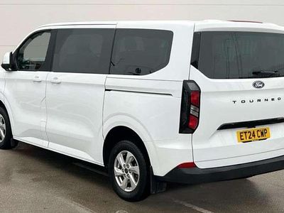 Used Ford Tourneo Zetec 136 HP (100 kW) 2024 White MPV