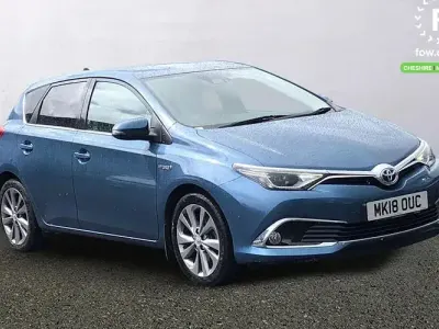 Used Toyota Auris Hybrid 136 HP (100 kW) 2018 Blue Hatchback