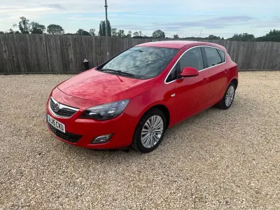 Used Vauxhall Astra Excite 2015 Red Hatchback