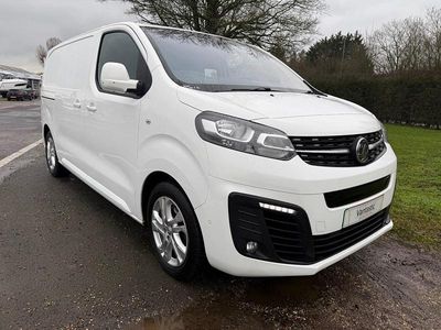 Used Vauxhall Vivaro Elite 100 kW (136 HP) 2021 White MPV