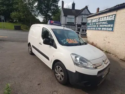 Second-hand Citroën Berlingo 75 CP (55 kW) 2015 Alb Monovolum