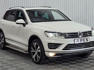 Usado VW Touareg R-line 262 HP (192 kW) 2017 Branco SUV