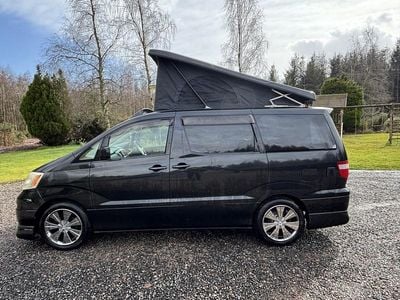 Usado Toyota Alphard 2023 Preto Monovolume