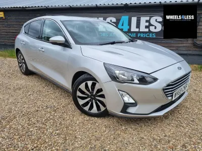 Used Ford Focus Zetec 100 HP (73 kW) 2019 Silver Hatchback