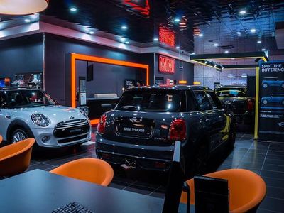 Usado Mini John Cooper Works Hatch 228 CV (167 kW) 2025 Gris Utilitario