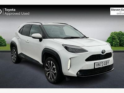 Used 2025 Toyota Yaris Hybrid Design Estate | £23,071 (Fair price)