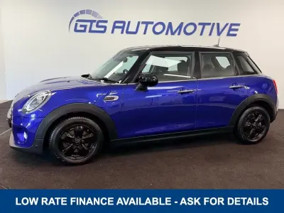 Used Mini Cooper Classic 135 HP (99 kW) 2020 Blue Hatchback