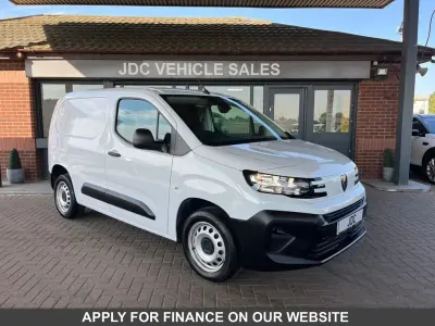 Used Peugeot Partner 131 HP (96 kW) 2024 White MPV