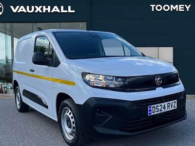 Used Vauxhall Combo S 102 HP (75 kW) 2024 White MPV