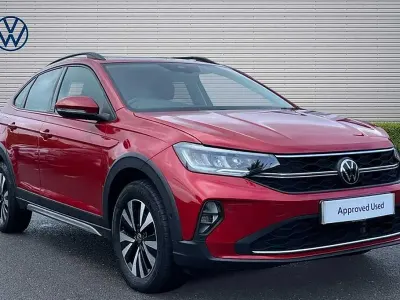 Used VW Taigo Life 110 HP (80 kW) 2023 Kings red premium metallic SUV