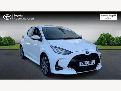 Used Toyota Yaris Hybrid 116 HP (85 kW) 2023 White Hatchback