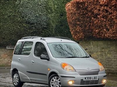 Used Toyota Yaris 84 HP (61 kW) 2000 Estate