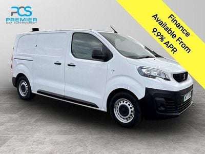 Used Peugeot e-Expert 100 kW (136 HP) 2021 White Van