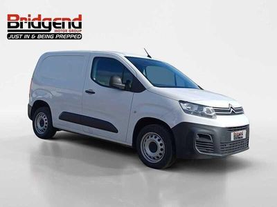 Used Citroën Berlingo 100 HP (73 kW) 2023 White MPV