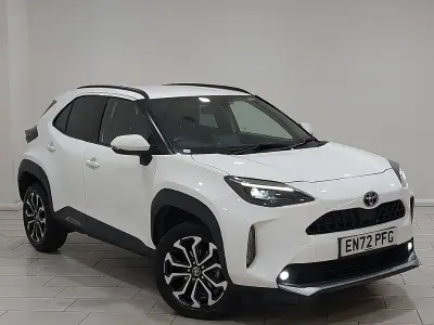 Used Toyota Yaris Hybrid Design 116 HP (85 kW) 2023 White Estate