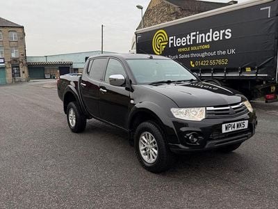 Used Mitsubishi L200 175 HP (128 kW) 2014 Black Pickup