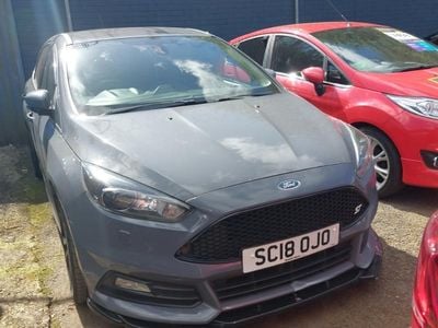 Used Ford Focus ST 250 HP (183 kW) 2018 Grey Hatchback