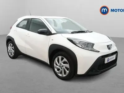 Używany Toyota Aygo X PURE 72 KM (52 kW) 2025 SUV