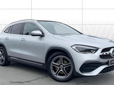 Mercedes GLA220