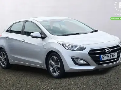Used Hyundai i30 SE 120 HP (88 kW) 2016 Grey Hatchback
