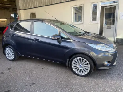 Used Ford Fiesta Titanium 94 HP (69 kW) 2009 Grey Hatchback