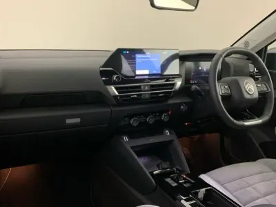 Neu Citroën e-C4 113 kW (154 PS) 2026 Schwarz SUV
