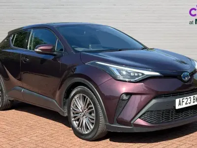 Used Toyota C-HR 122 HP (89 kW) 2023 Plum/purple SUV