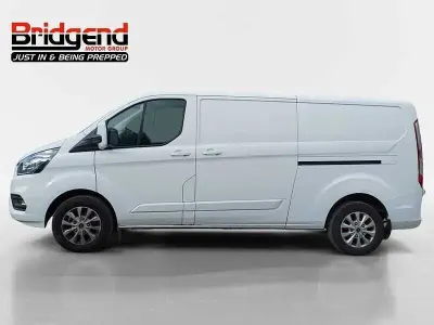 Used Ford Transit Custom Limited 130 HP (95 kW) 2023 White Van