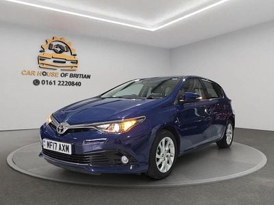 Blue Used 2017 Toyota Auris Business Edition Hatchback | £11,250 (Fair price)