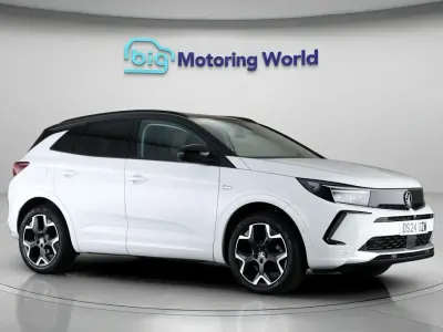 Used Vauxhall Grandland X Ultimate 131 HP (96 kW) 2024 White SUV