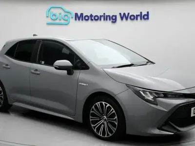Używany Toyota Corolla Design 122 KM (89 kW) 2022 Hatchback