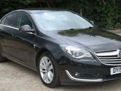 Used Vauxhall Insignia SRi 140 HP (102 kW) 2015 Black Hatchback