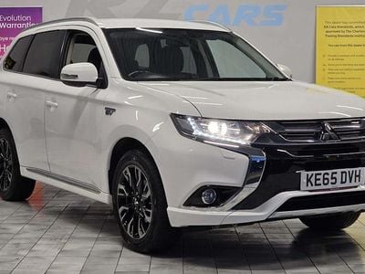 White Used 2016 Mitsubishi Outlander P-HEV Estate | £8,495 (Good price)