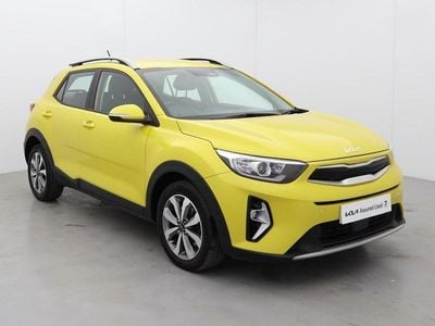 Used Kia Stonic 100 HP (73 kW) 2023 Yellow SUV