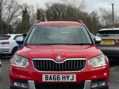 Używany Skoda Yeti SE L 110 KM (80 kW) 2017 Czerwony SUV