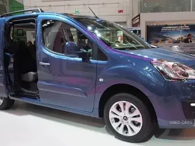 Second-hand Citroën Berlingo Feel 100 CP (73 kW) 2016 Albastru Monovolum