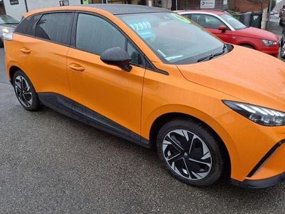 Used MG MG4 EV Trophy 319 kW (435 HP) 2023 Orange Hatchback