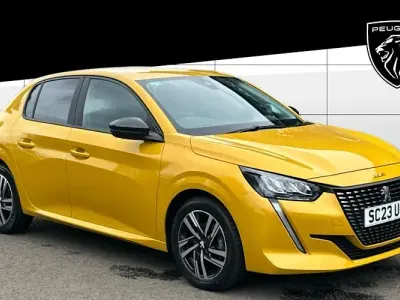 Used Peugeot 208 Active+ 75 HP (55 kW) 2023 Yellow Hatchback