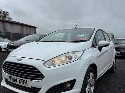 Used Ford Fiesta Zetec 2014 White Hatchback