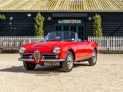 Used Alfa Romeo Giulia 92 HP (67 kW) 1963 Red Sedan
